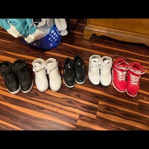 Five pair of fila. Buy bundle or 25 dollars each.